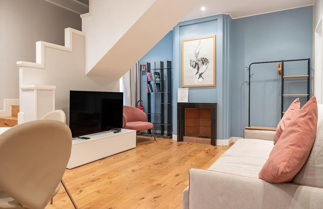 Viam 16B Suites-1
